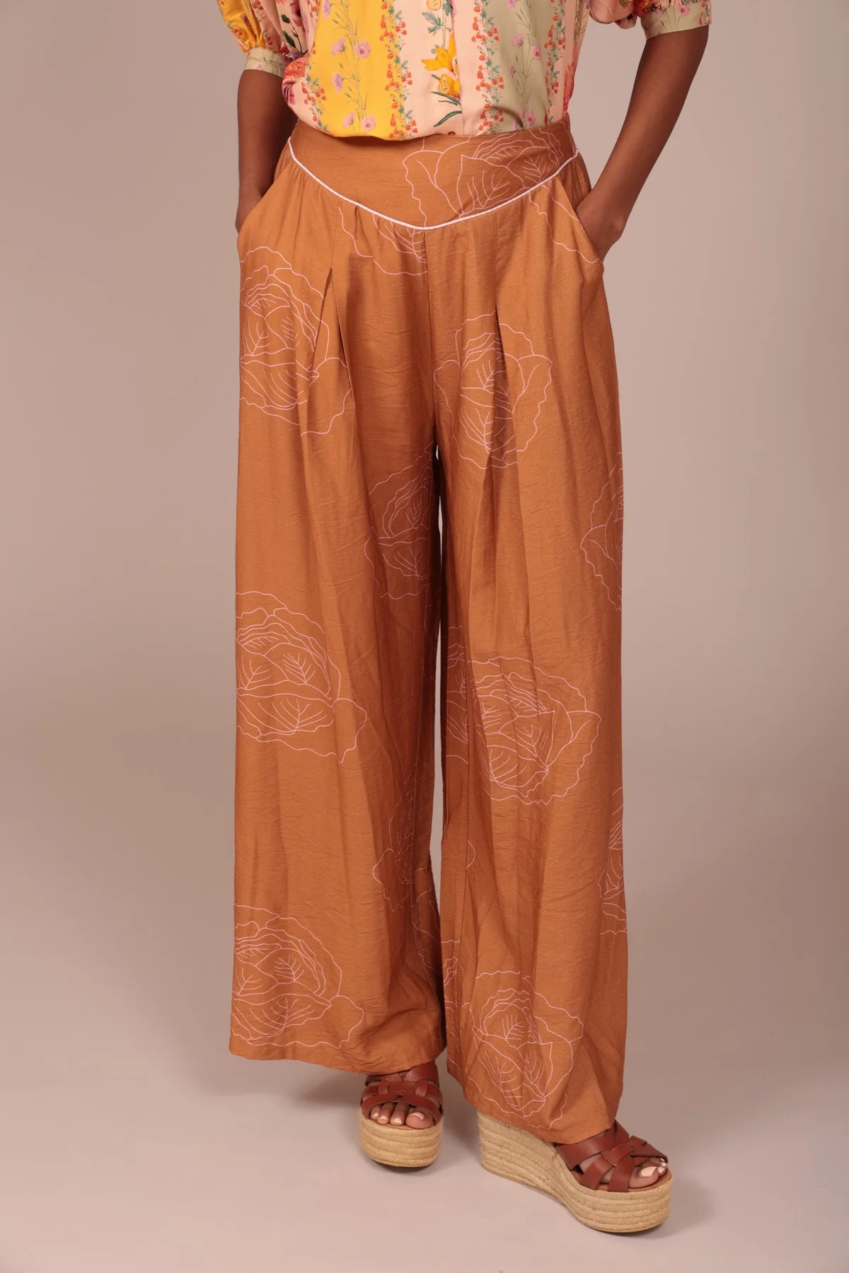 PANTALÓN GREEN REVERIE LE190 - Image 3